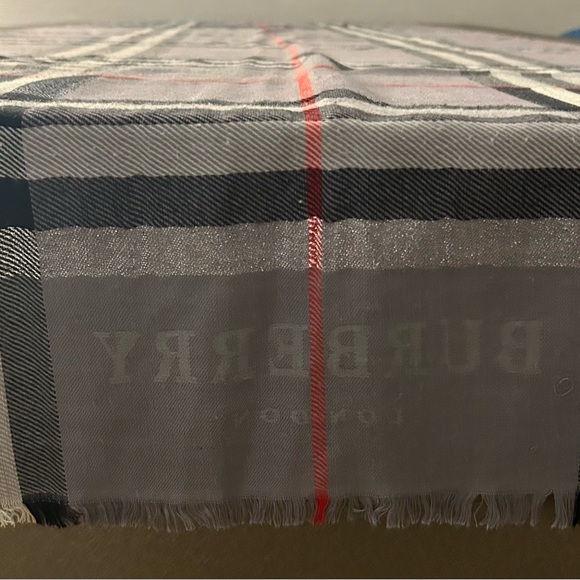 Burberry London 100% Cashmere Plaid Winter Scarf Limited Edition Designer - Picture 5 of 6